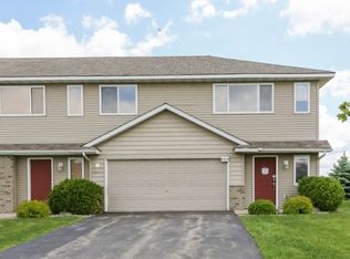 4408 Blakewood Dr, Shakopee, MN 55379
