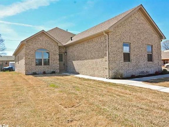 2nd image of 901 Puritan Dr