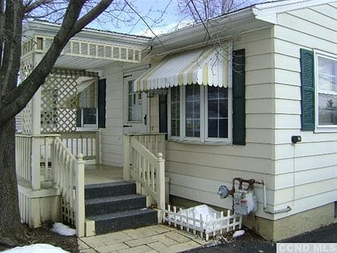 1st image of 322 Lincoln Blvd