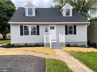 115 Kenwood Rd, Pasadena, MD 21122