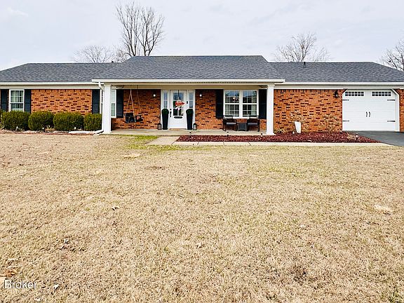 2nd image of 2047 Millerstown Rd