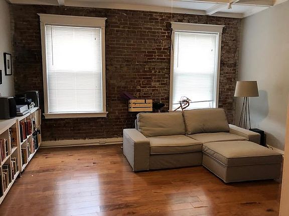3rd image of 4931 McPherson Ave