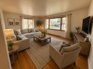 4806 Goldfinch Dr, Madison, WI 53714