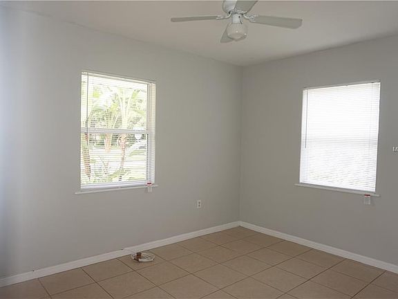 5th image of 4002 W Bay Villa Ave