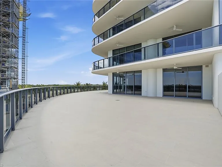5100 Seagrass Blvd #201 — Photo 3