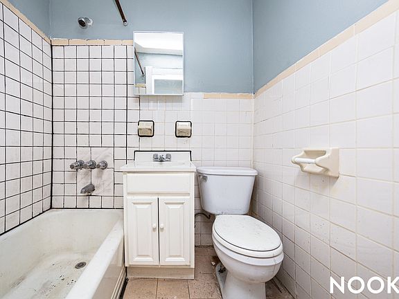 5th image of 218 Troutman St APT 1R