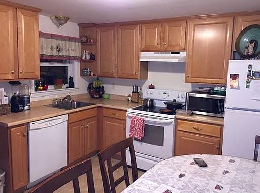 2nd image of 17 Orchard Ave #J