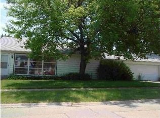 1854 N McAree Rd, Waukegan, IL 60087