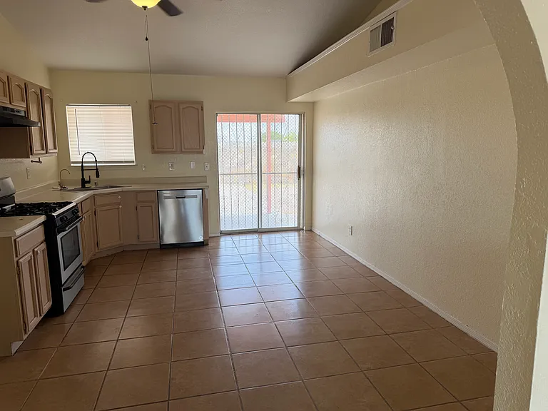 1728 Aquilla Jane Ct — Photo 7