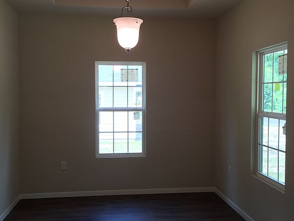 5th image of 394 S Center St