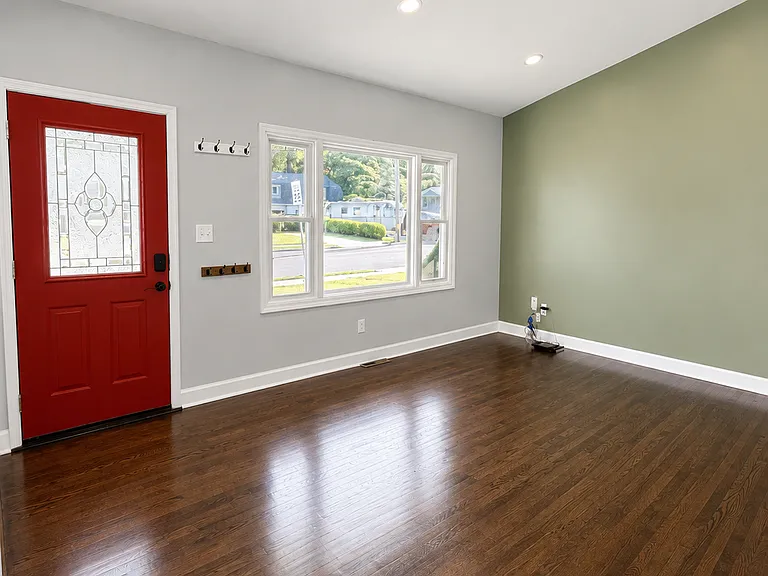228 Williams Rd — Photo 4