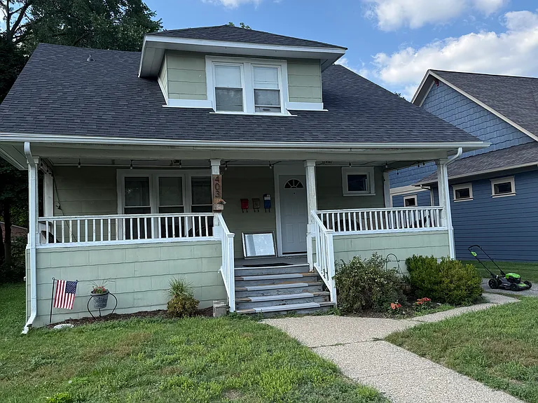 403 E Farnum Ave #1 — Photo 1