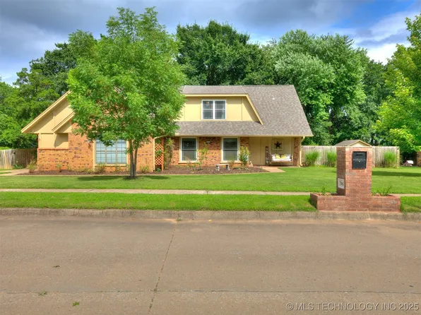7001 S Redbud Ave, Broken Arrow, OK 74011