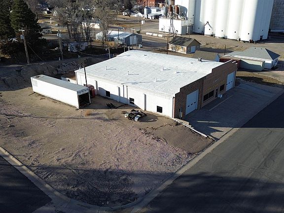 4th image of 120 S Tecumseh