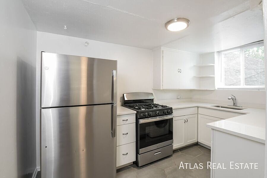 1st image of 1001 19th St APT 3
