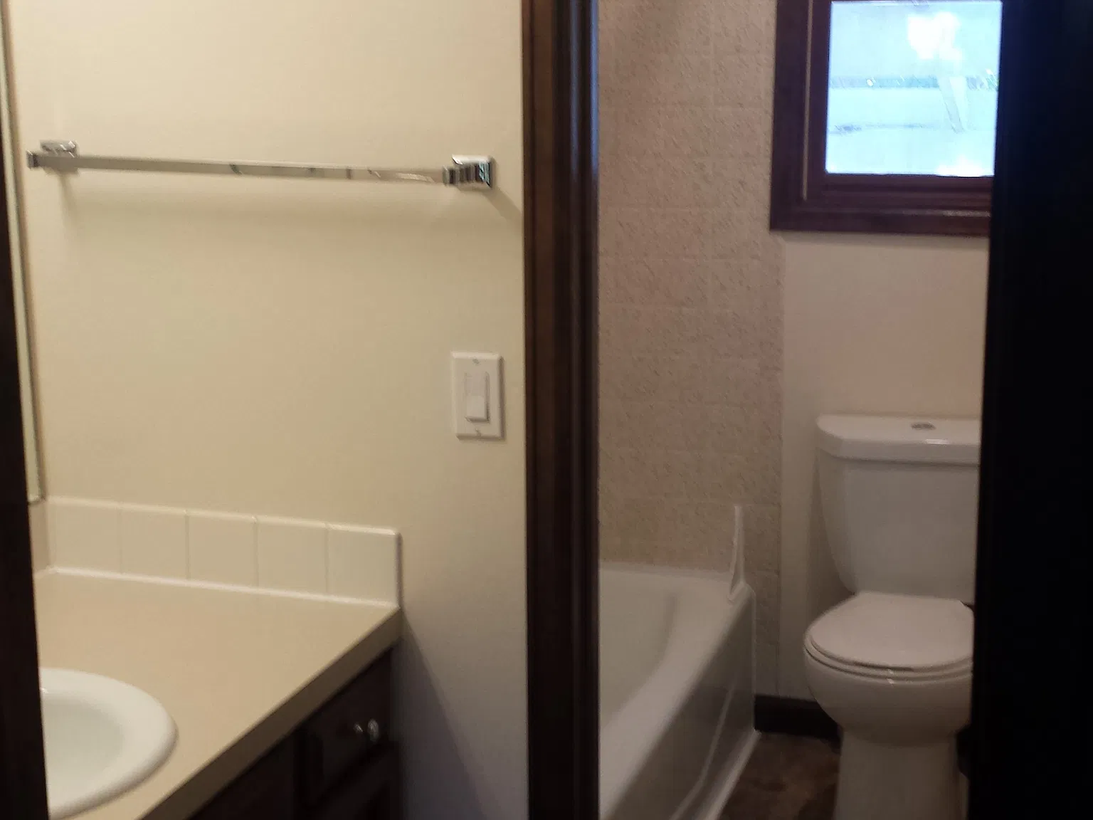 3 bed, 2.5 bath, 1530 sqft, $2,150 — Photo 2