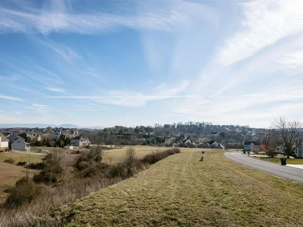 Victoria Dr, Fishersville, VA 22939