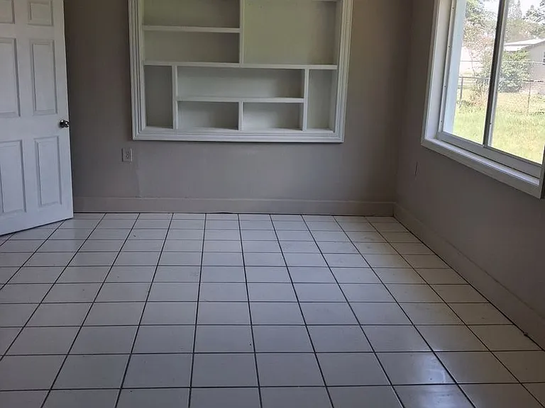 4746 Eastwood Ln — Photo 15