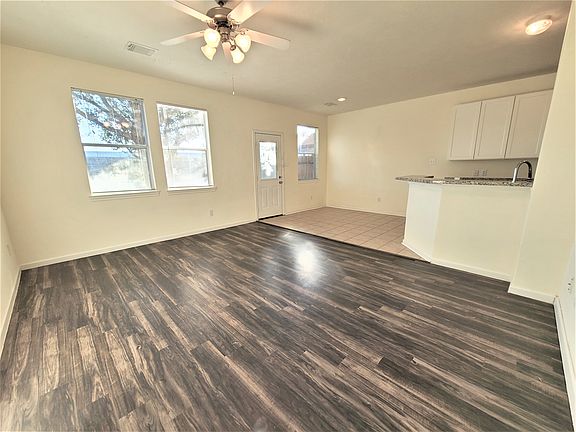 living room2_11242021