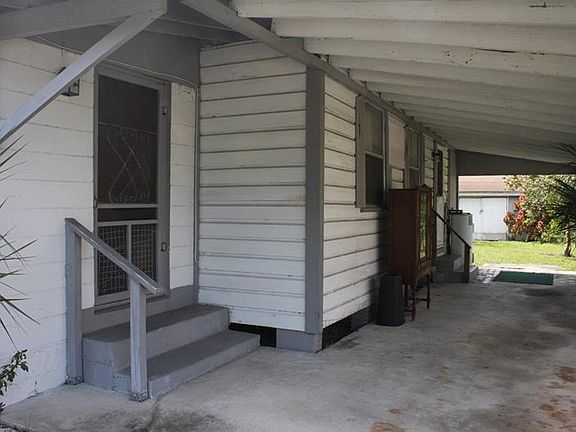 3rd image of 104 Lincoln Blvd