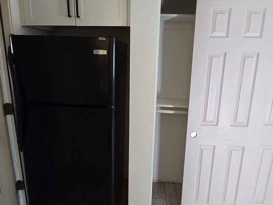 1st image of 2107 W Bethany Home Rd #1