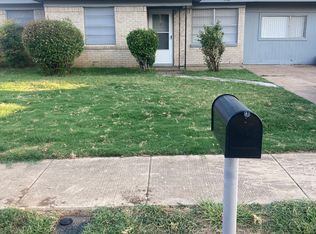 1718 Glynn Oaks Dr, Arlington, TX 76010