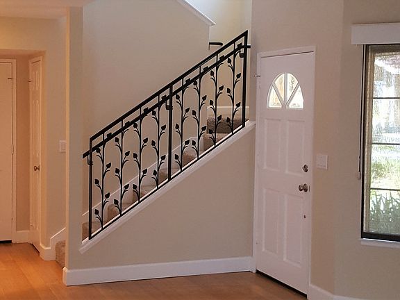 4th image of 724 Lander Cir