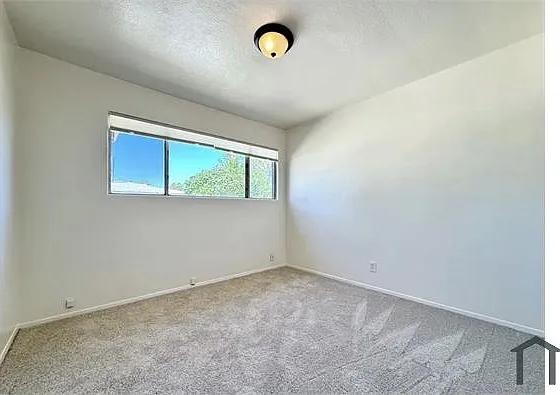 44037 Fern Ave — Photo 9