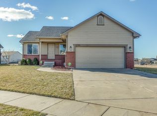 12301 E Mainsgate St, Wichita, KS 67226