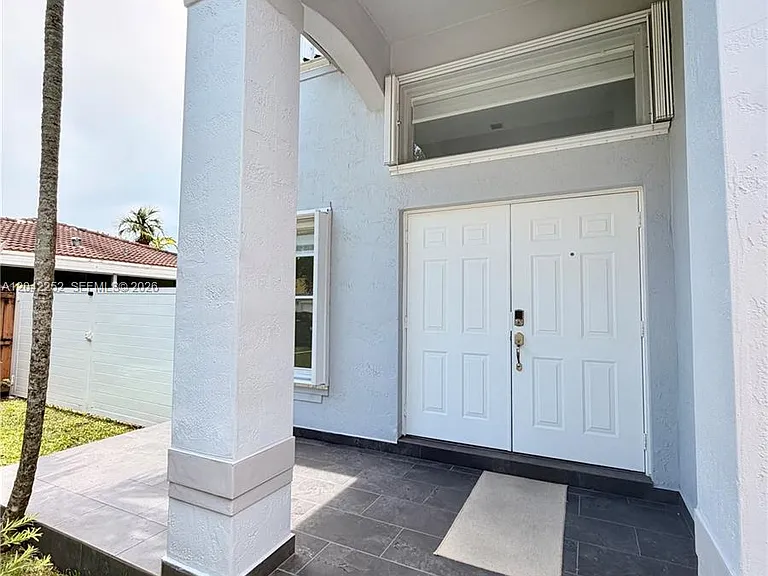 11242 SW 244th Ter — Photo 3