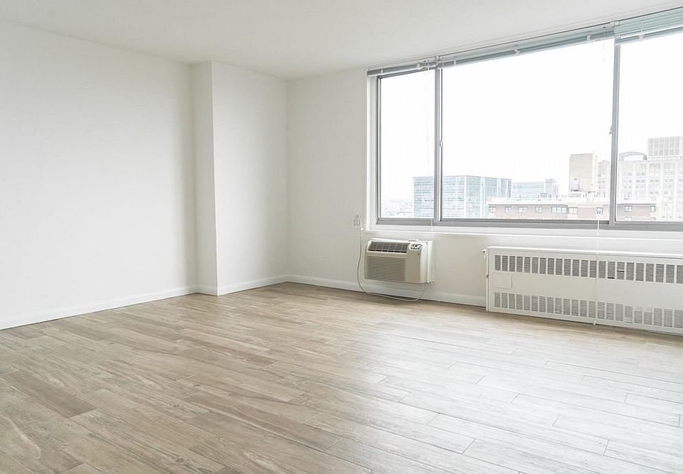 1st image of 520 2nd Ave APT 4D