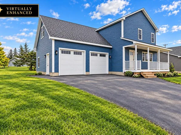 28 Dozer Drive, St. Albans Town, VT 05478