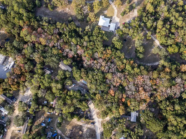 78 April Ct, Freeport, FL 32439