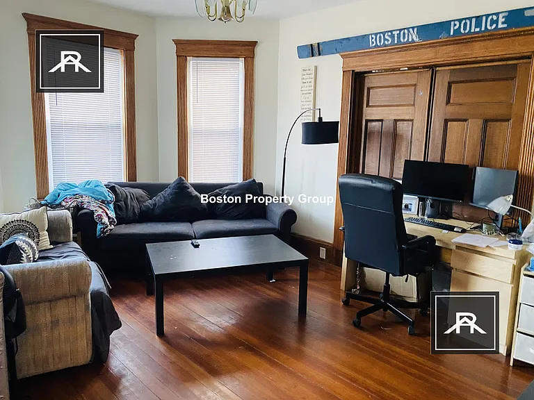 111 Calumet St #1 — Photo 9