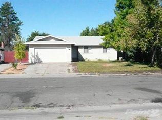 9 Brentford Cir, Sacramento, CA 95823