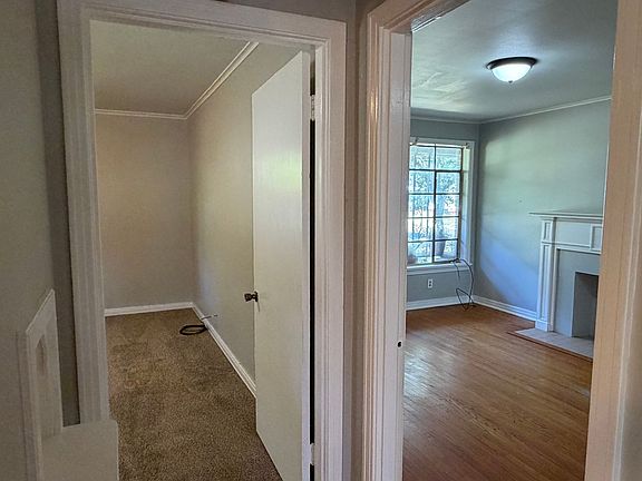 3rd image of 855 Rutherford St