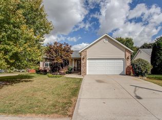 1196 Tazewell Dr, O'Fallon, IL 62269