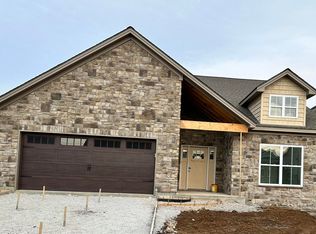 1380 Angus Trl, Lexington, KY 40509