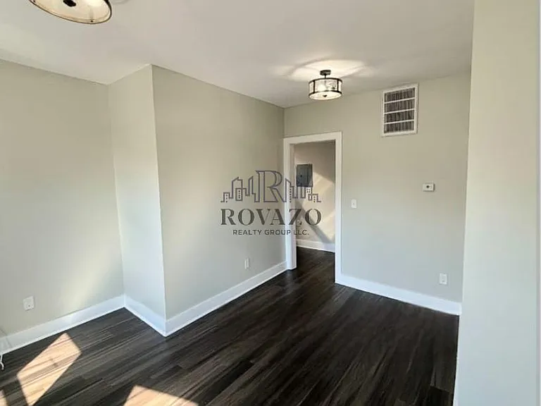 154 Sanford St #2 — Photo 5