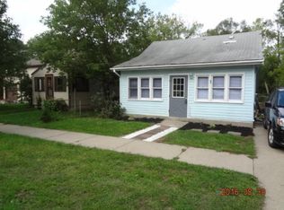 39 Oak St, Cedar Springs, MI 49319