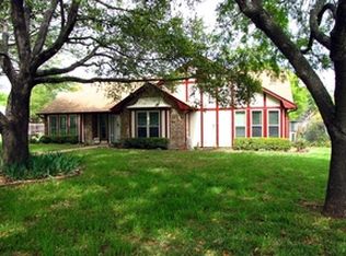 106 Buckingham Pl, Hewitt, TX 76643