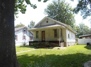 413 Sotier Pl, Wood River, IL