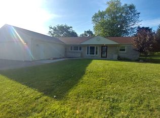 6165 1st St, Hartford, WI 53027