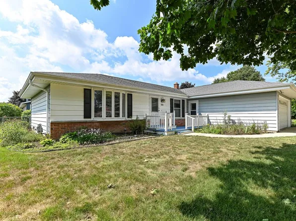 4153 W Granada STREET, Greenfield, WI 53221