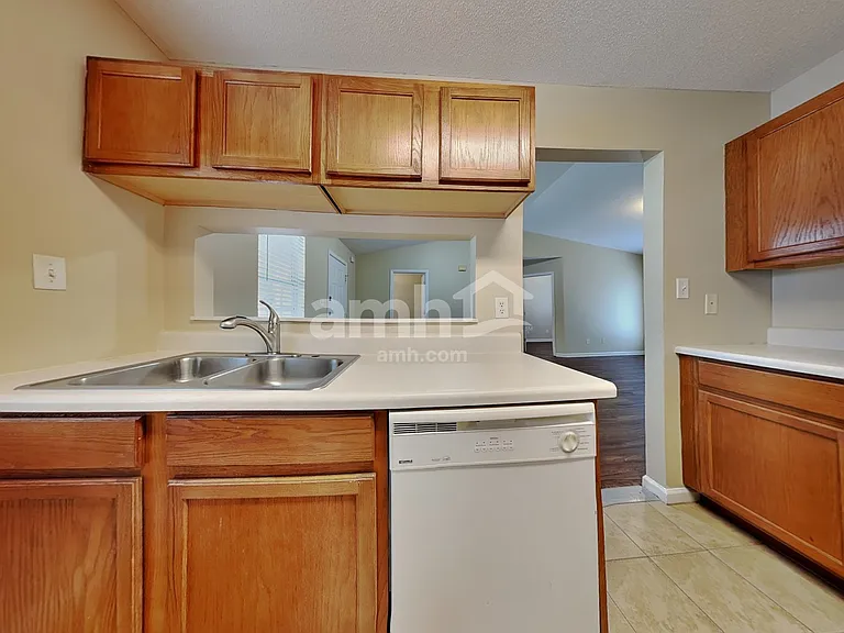 7809 Bill Keaton Dr — Photo 4