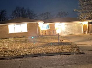 1225 Bedford Ln, Rockford, IL 61107