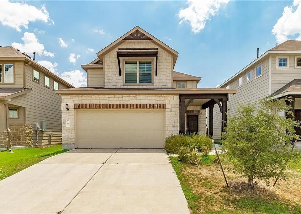 9507 Gynerium Dr