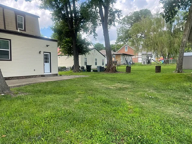 2 bed, 1.5 bath, 1000 sqft, $1,395 — Photo 3