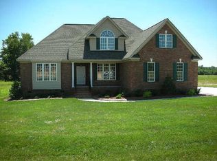 9212 Ashton Glen Dr, Zebulon, NC 27597