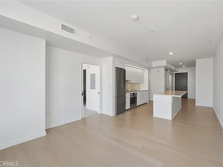1050 S Grand Ave #708 — Photo 14
